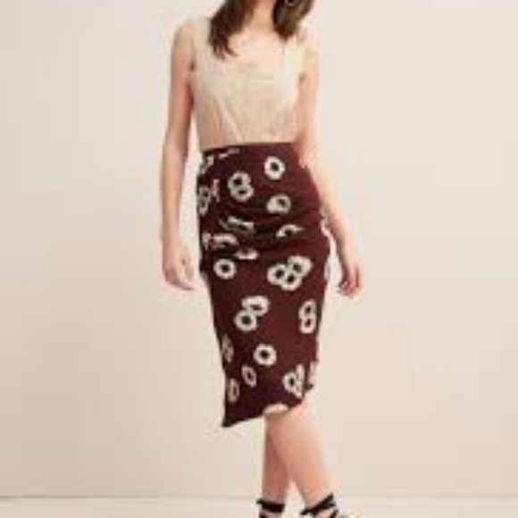 ISO Rouje Scarlet Size 40 - Picture 2 of 3